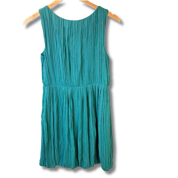 Theory Silk Pleated Green Dress Women’s Size 0 Balloon Hem - Picture 3 of 9